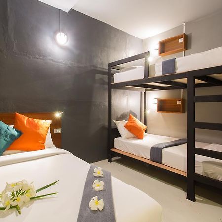 Holiday Station Hostel Krabi town Esterno foto