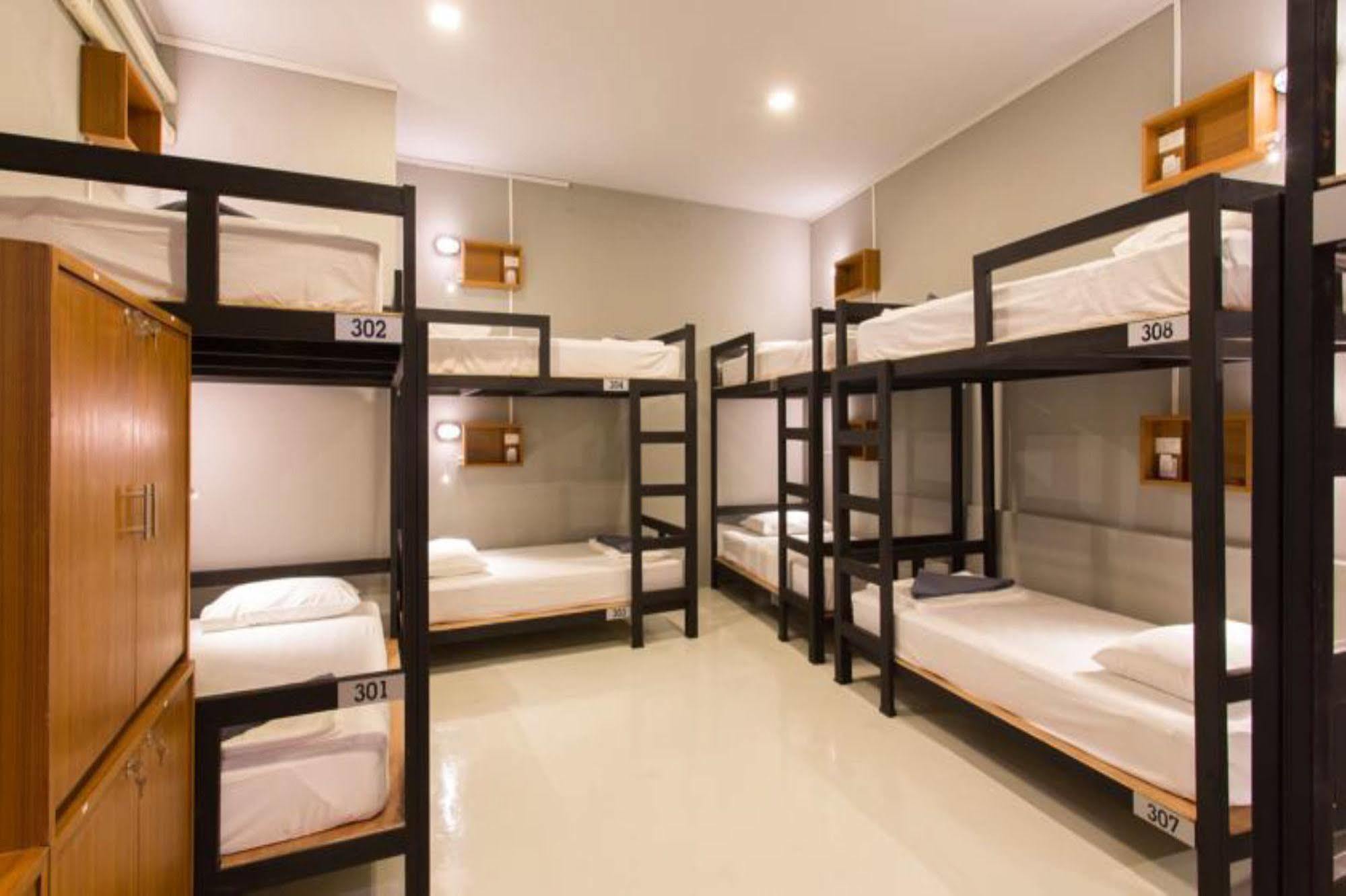 Holiday Station Hostel Krabi town Esterno foto